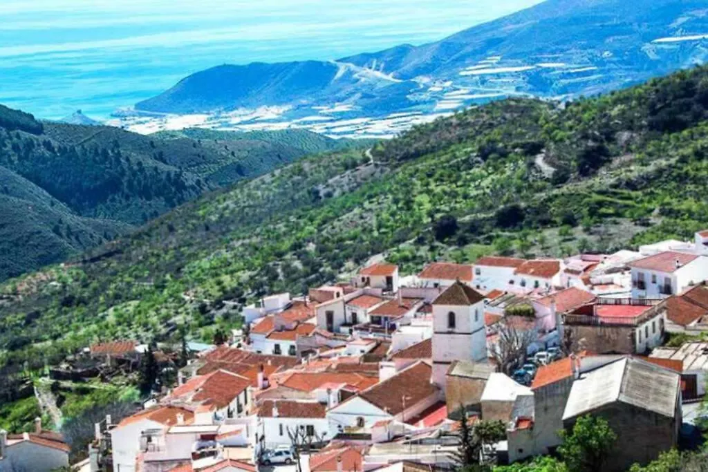 Villa Casa Fuensanta balcón al mar de la Alpujarra Granada
